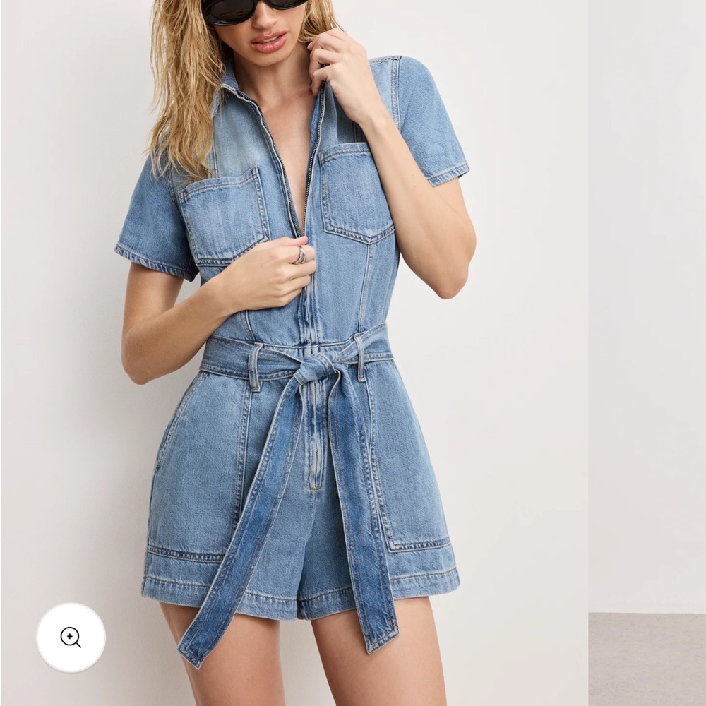 Good American Light Blue Denim Tie-Waist Short Sleeve Romper